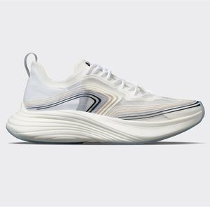Women’s APL streamline size 7 great condition retail $320 white/clear/black